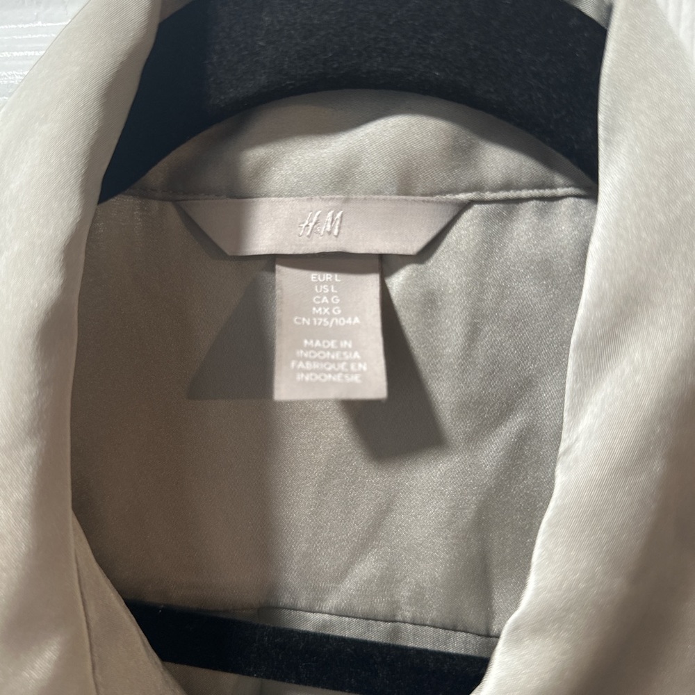 H&M Cream Satin Blouse